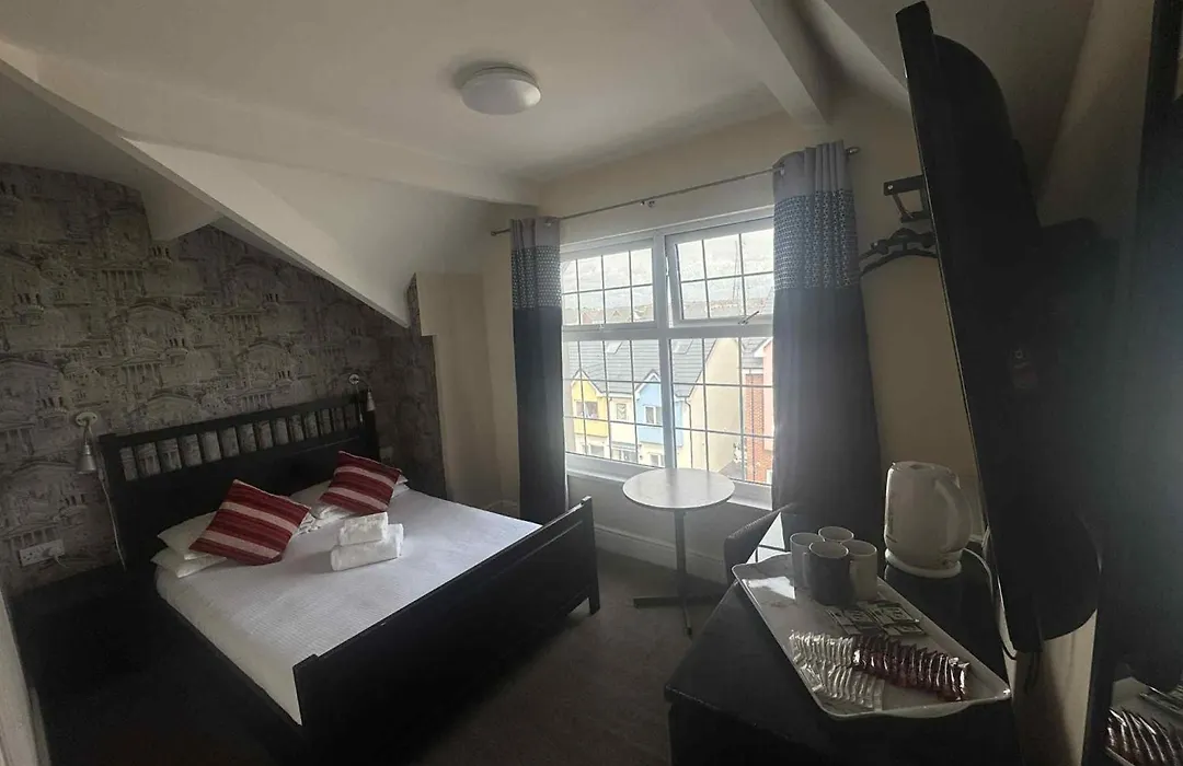 The Shores Hotel, Central Blackpool-1